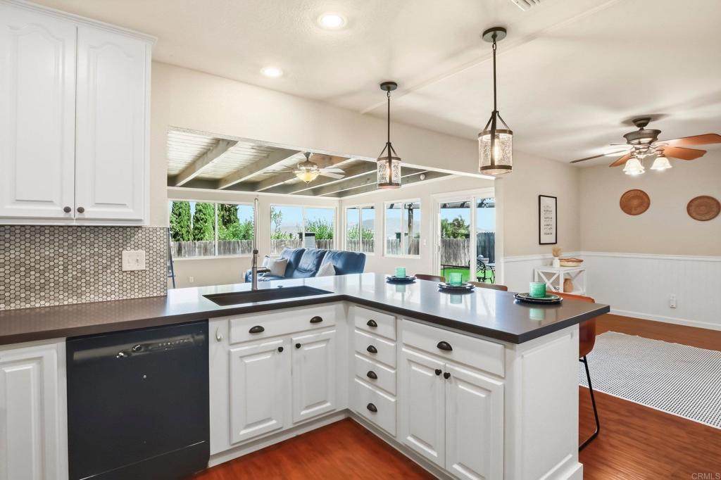 10029 Via Leslie Santee, CA 92071 - Photo 13 of 38
