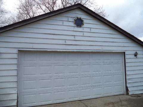 4219 North Belsay Road Flint, MI 48506 - Photo 4 of 23 20355774-3.JPG