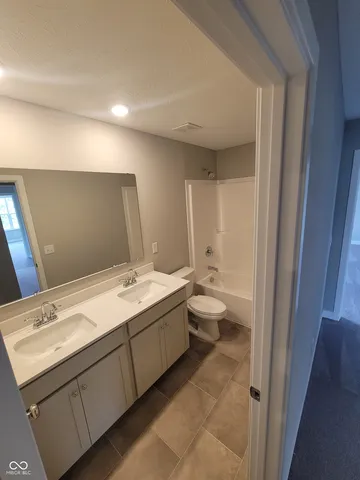 $459,995 | 1381 Turner Trace Place South, Avon, IN 46123