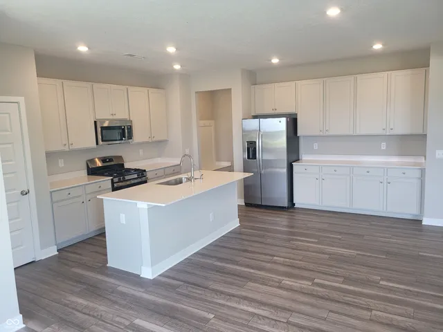 $459,995 | 1381 Turner Trace Place South, Avon, IN 46123