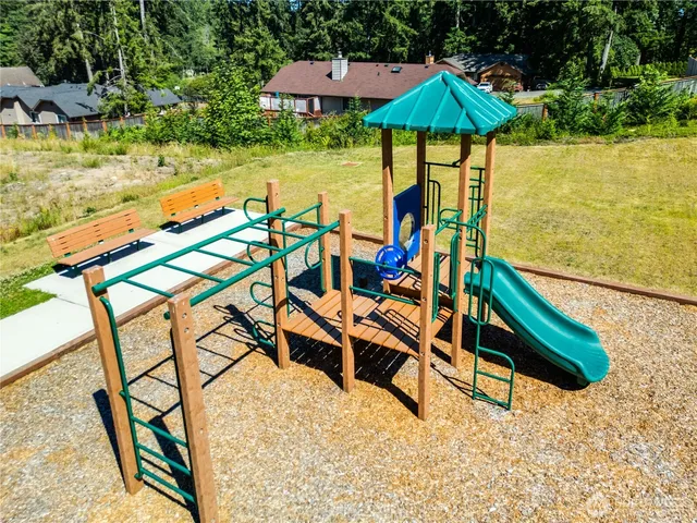 $590,950 | 216 Northeast Shadowhawk Lane, Bremerton, WA 98311