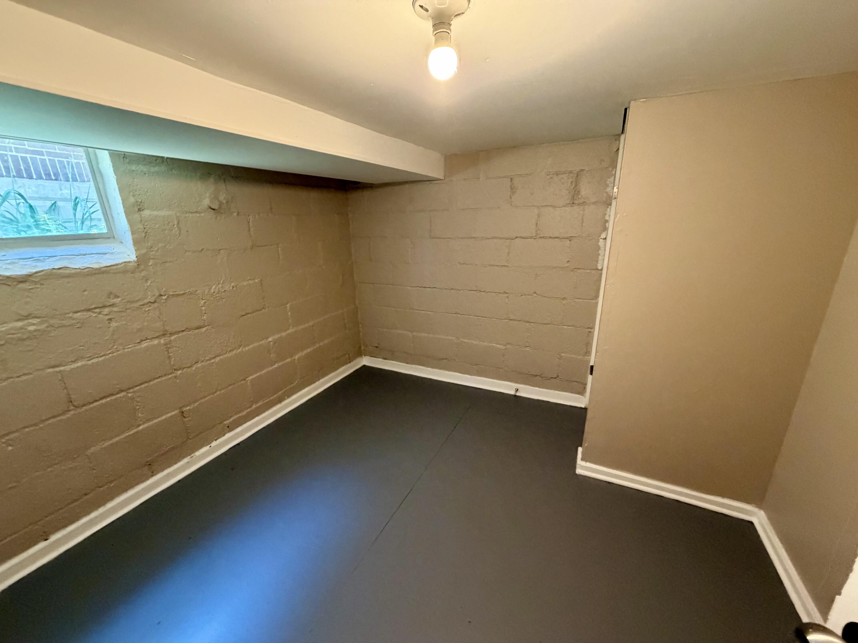 4229 Vermont Street Gary, IN 46409 - Photo 16 of 18 3000x2250