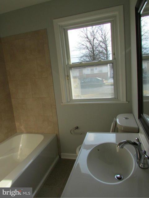 2404 Amherst Road Hyattsville, MD 20783 - Photo 7 of 14 Bath