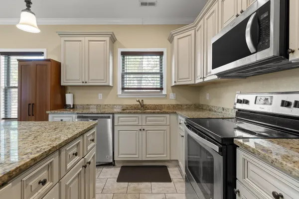$315,000 | 144 Franklin Drive, Fort Oglethorpe, GA 30742