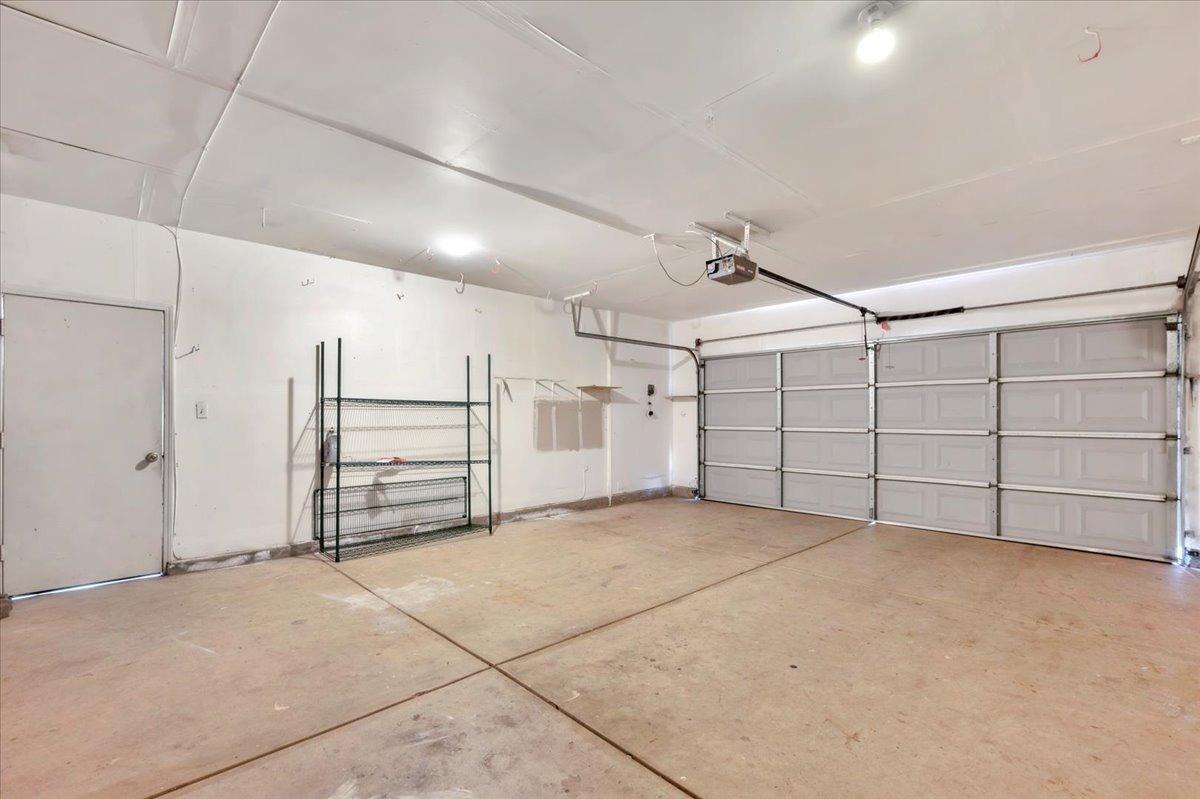 849 Megan Avenue Clovis, CA 93611 - Photo 25 of 53 a view of a garage