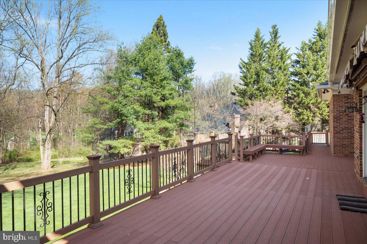 532 Walker Road Great Falls, VA 22066 - Photo 70 of 108