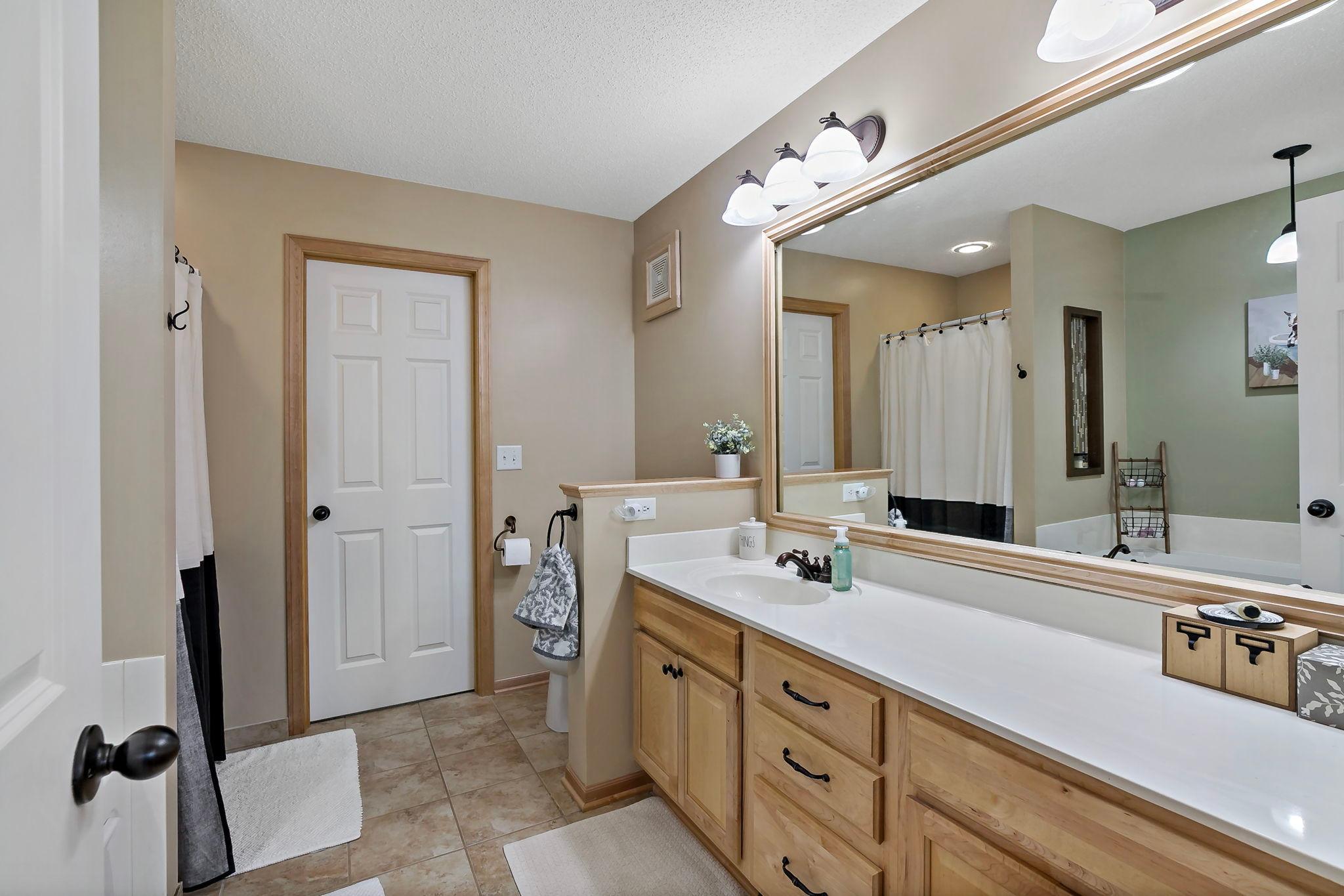1944 Commonwealth Boulevard, Unit 4 Chanhassen, MN 55317 - Photo 24 of 35