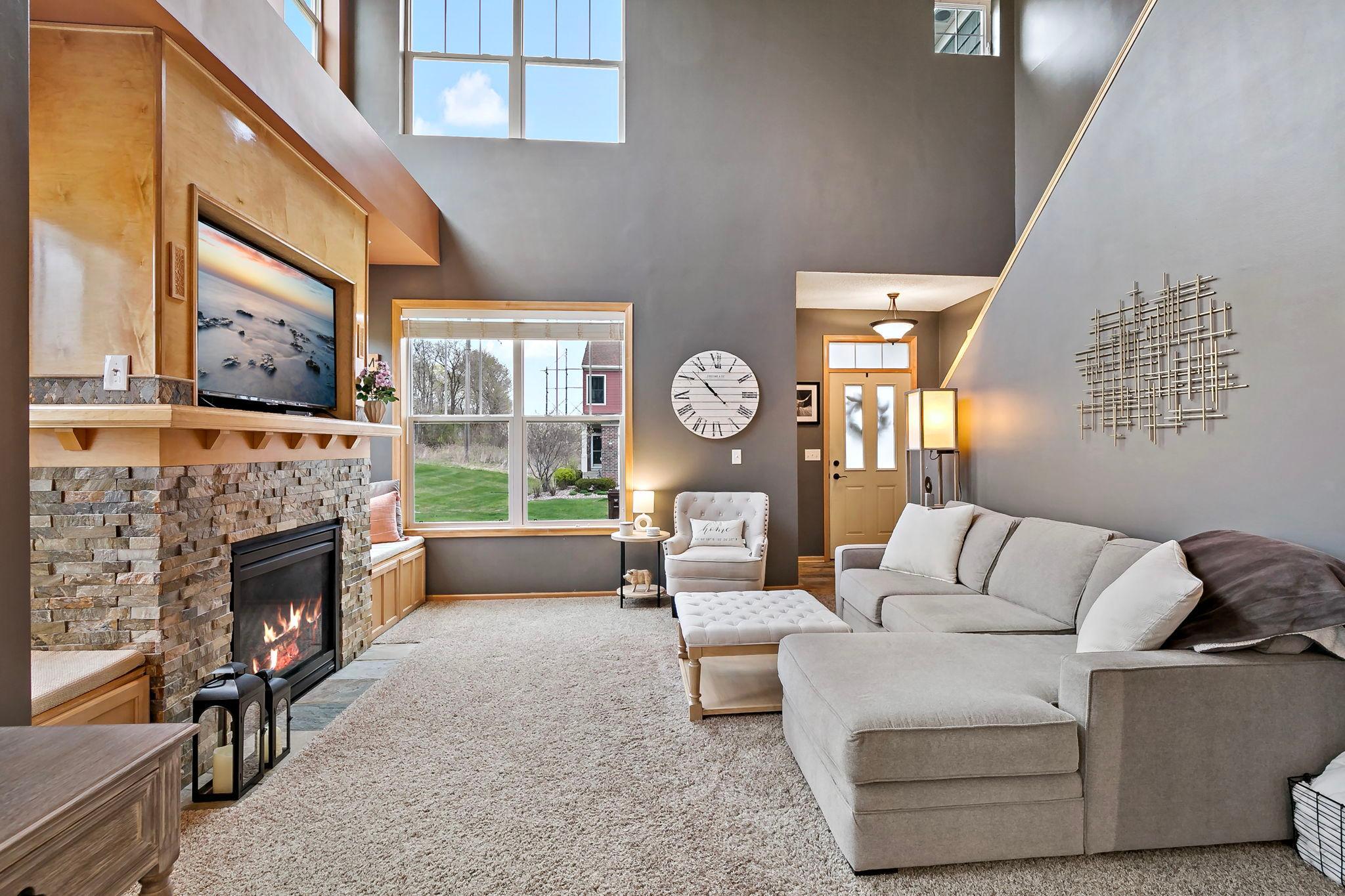 1944 Commonwealth Boulevard, Unit 4 Chanhassen, MN 55317 - Photo 4 of 35