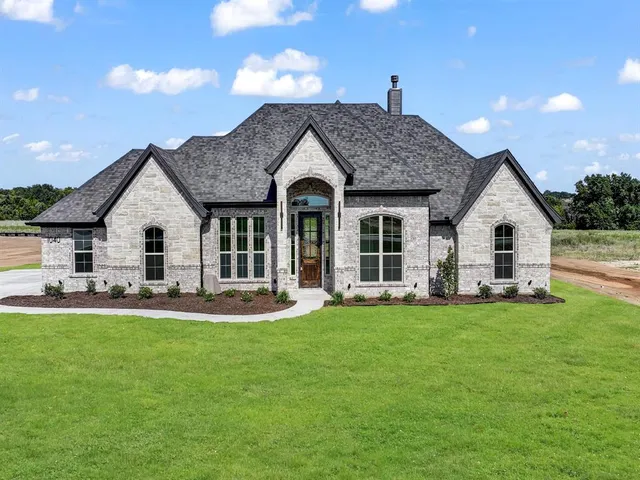 $529,900 | 1040 Arbor Vista Drive, Azle, TX 76020