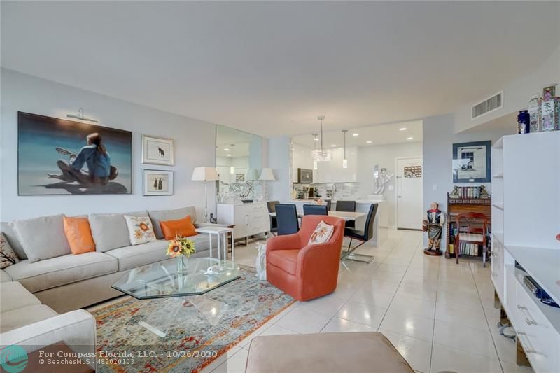Light, bright and plenty of space to entertain in this beautiful open concept penthouse.