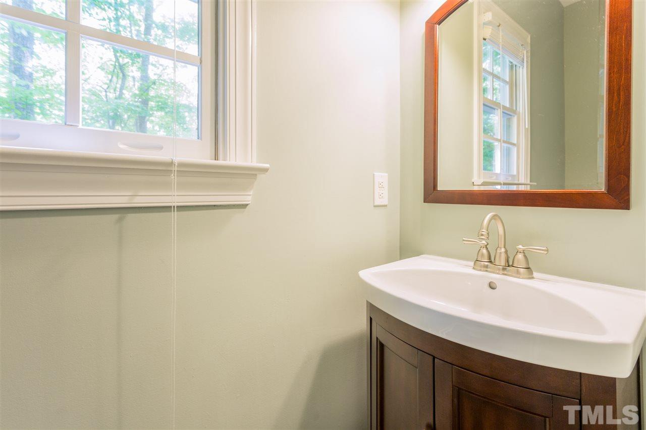 10008 Quillstone Court Raleigh, NC 27613 - Photo 13 of 25 Gallery Image 13