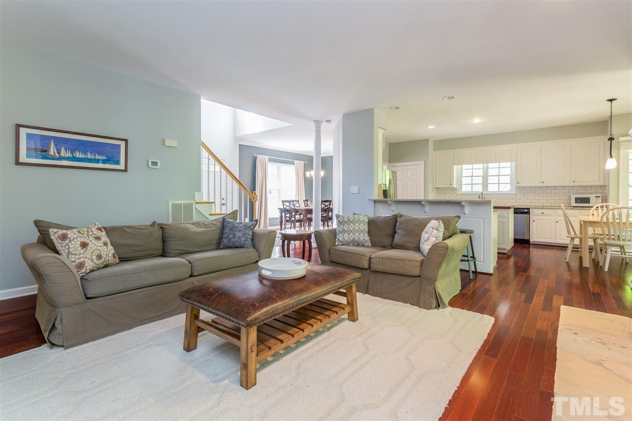 10008 Quillstone Court Raleigh, NC 27613 - Photo 4 of 25 Gallery Image 4