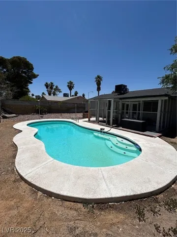 $1,995 | 5396 Chestnut Street, Las Vegas, NV 89119