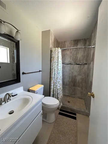 $1,995 | 5396 Chestnut Street, Las Vegas, NV 89119