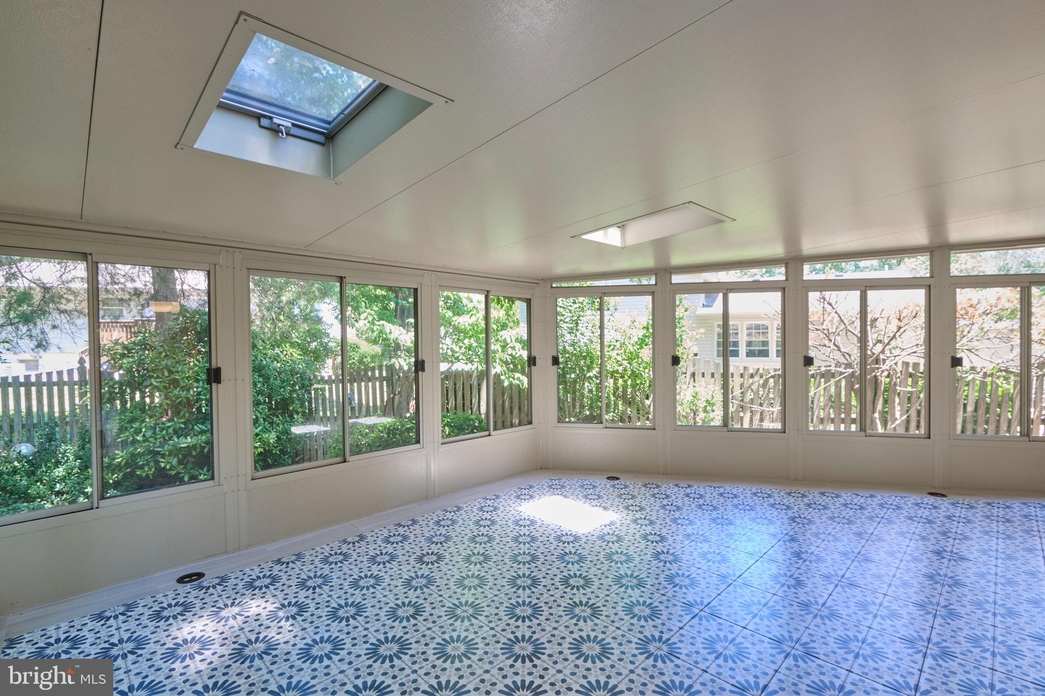 2403 Arrow Park Drive Alexandria, VA 22306 - Photo 21 of 56 Sun Room