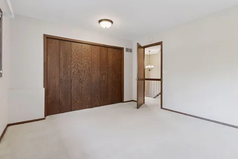 $299,900 | 6713 West 82nd Street, Bloomington, MN 55438