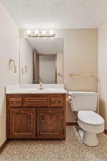 $299,900 | 6713 West 82nd Street, Bloomington, MN 55438