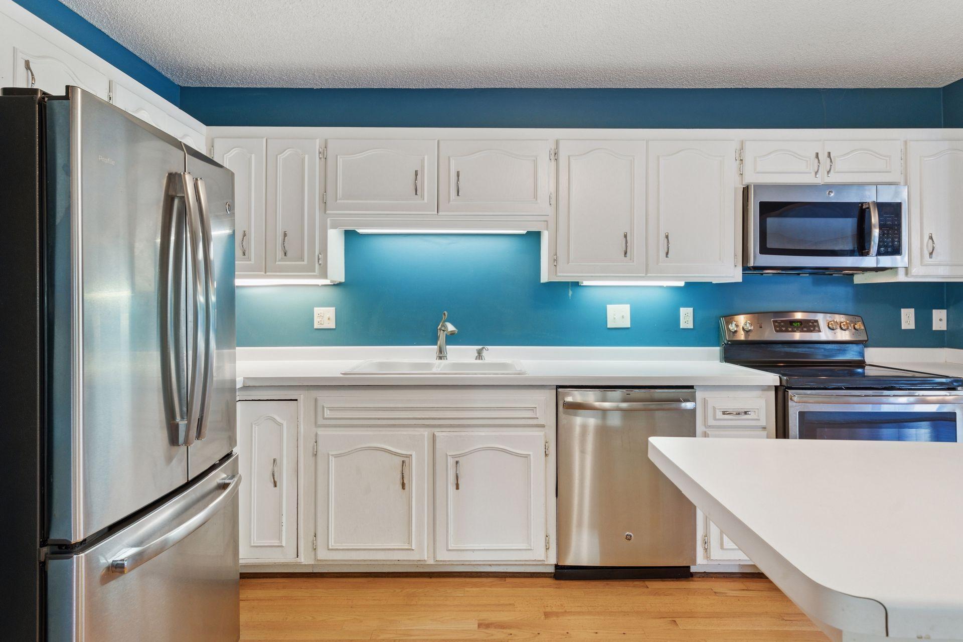 6713 West 82nd Street Bloomington, MN 55438 - Photo 7 of 41