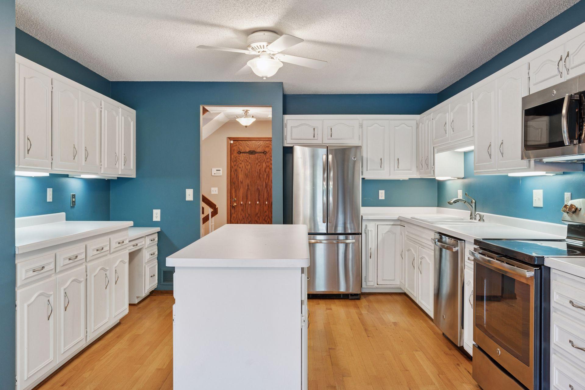 6713 West 82nd Street Bloomington, MN 55438 - Photo 8 of 41