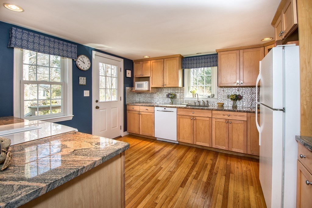 14 Jackson Road Scituate, MA 02066 - Photo 6 of 20