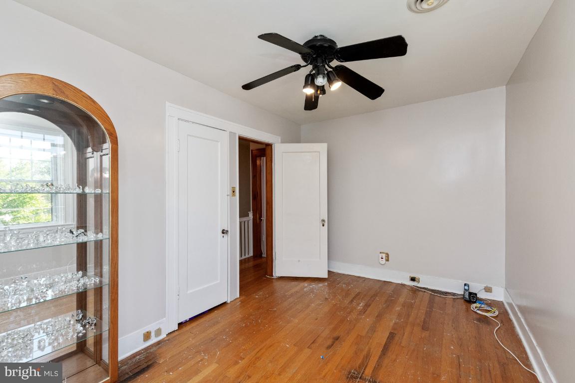 1300 Ridge Road Catonsville, MD 21228 - Photo 24 of 39 3d bedroom