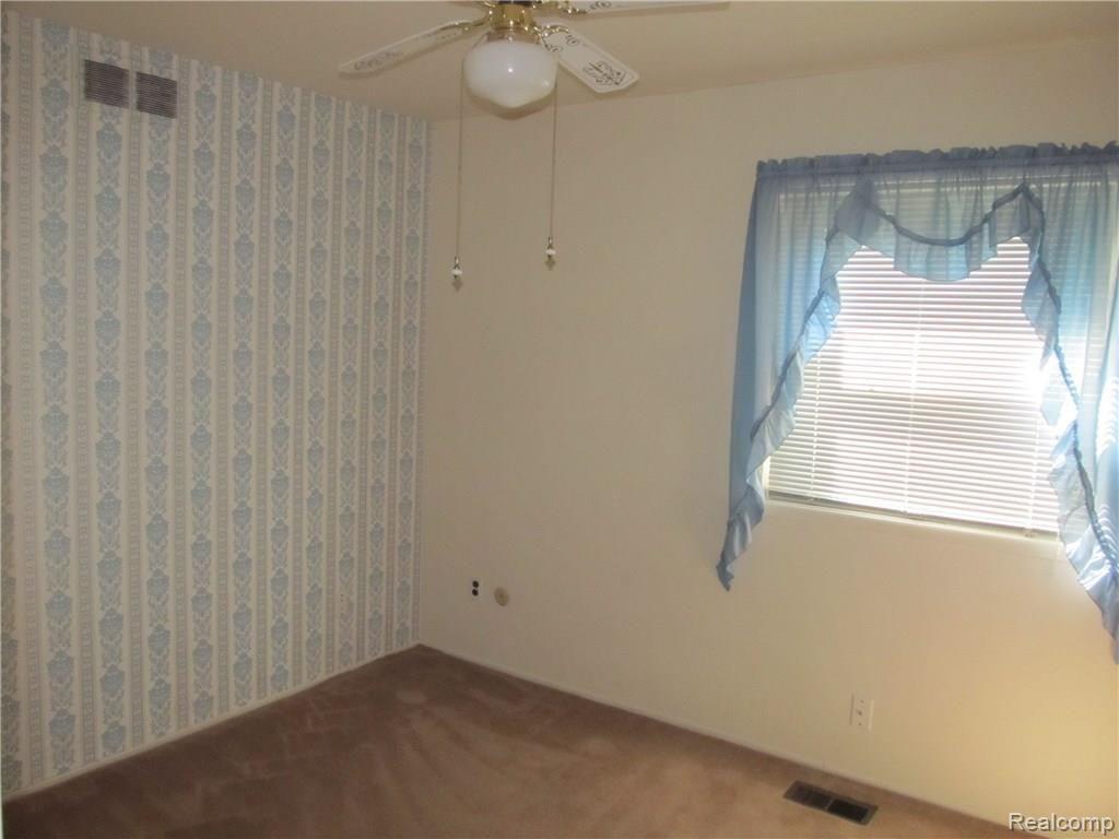 24011 Meadowbrook Road Novi, MI 48375 - Photo 8 of 27