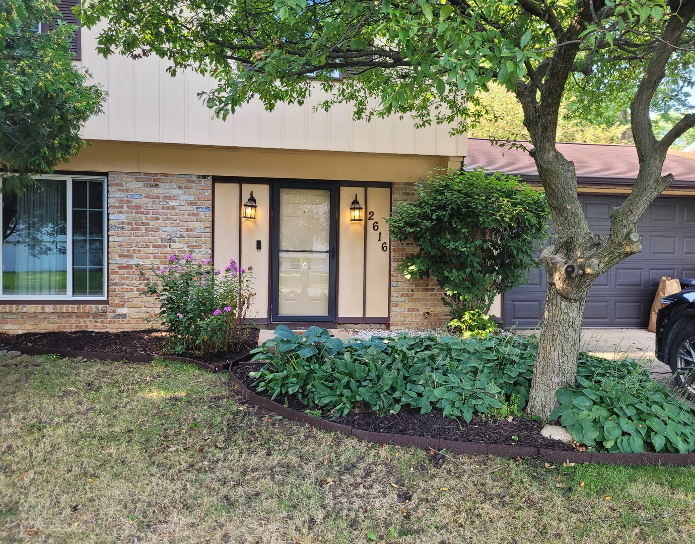 2616 West Daniel Street Champaign, IL 61821 - Photo 3 of 33 Gallery Image 3