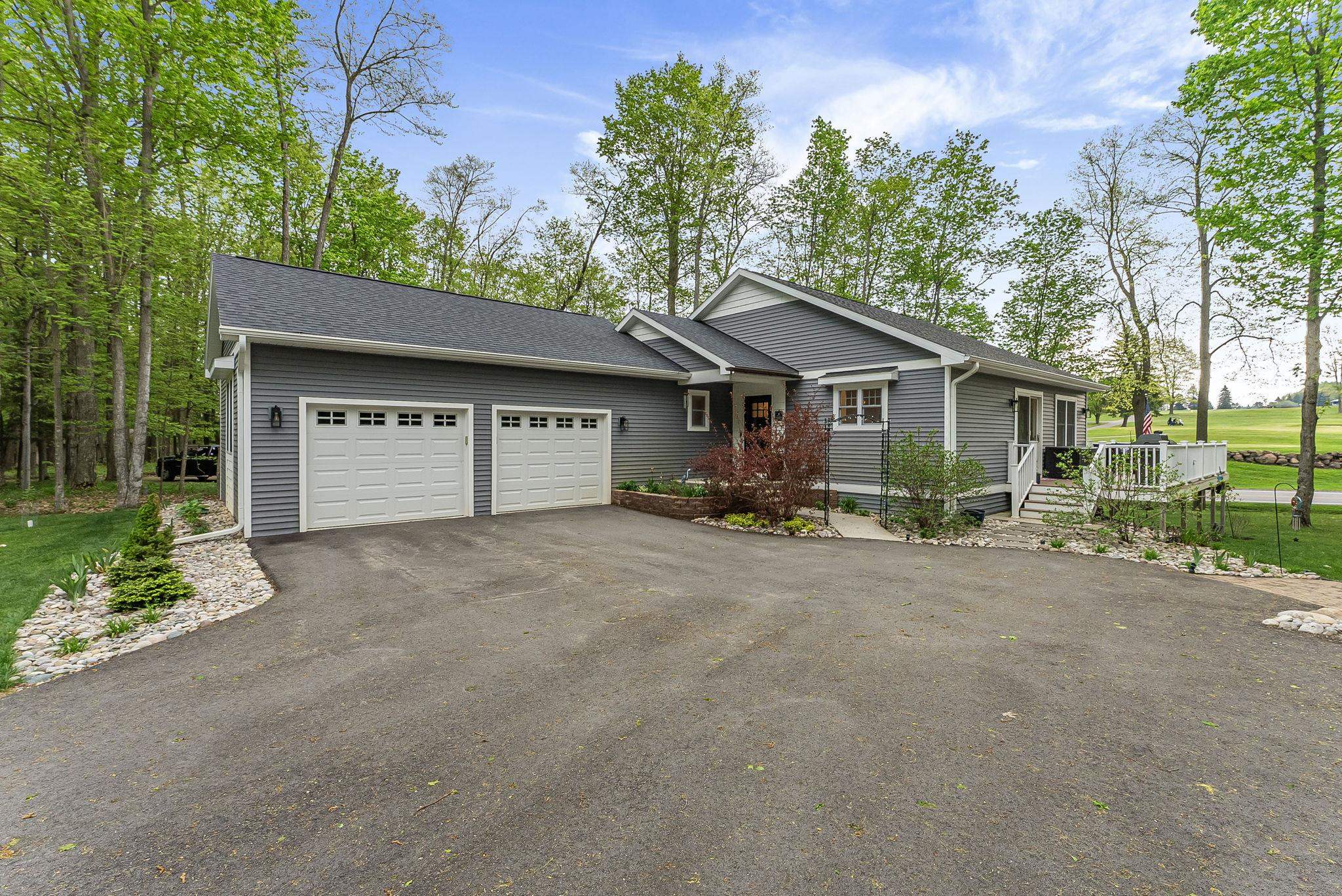 4532 Valley View Road Bellaire, MI 49615 - Photo 7 of 54 1945389-94b6bd76-906b-49fe-9777-571c852d65f2.JPG