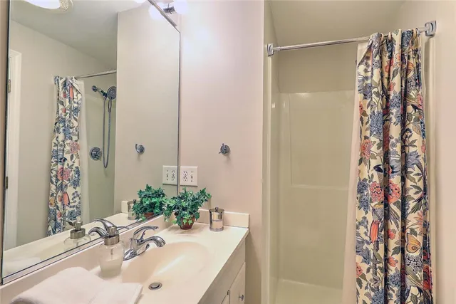 $479,000 | 12 Valley Lane, Unit 12, Portsmouth, RI 02871