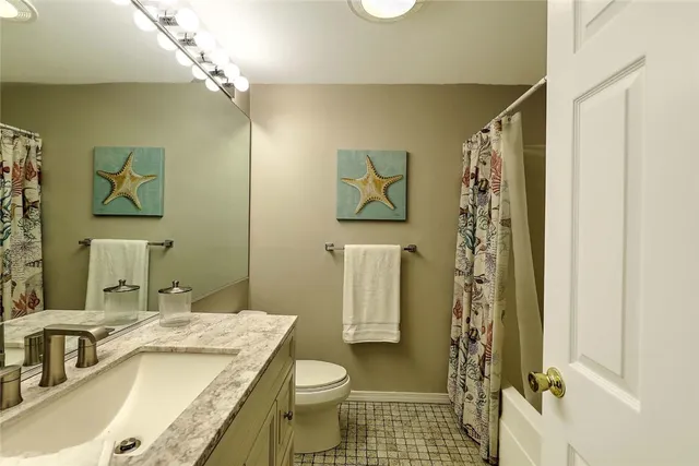 $479,000 | 12 Valley Lane, Unit 12, Portsmouth, RI 02871