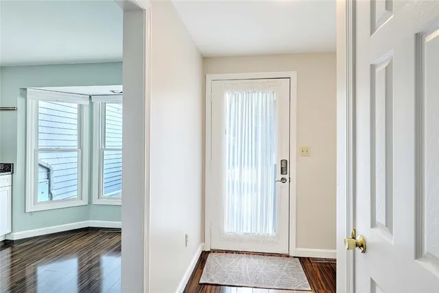 $479,000 | 12 Valley Lane, Unit 12, Portsmouth, RI 02871