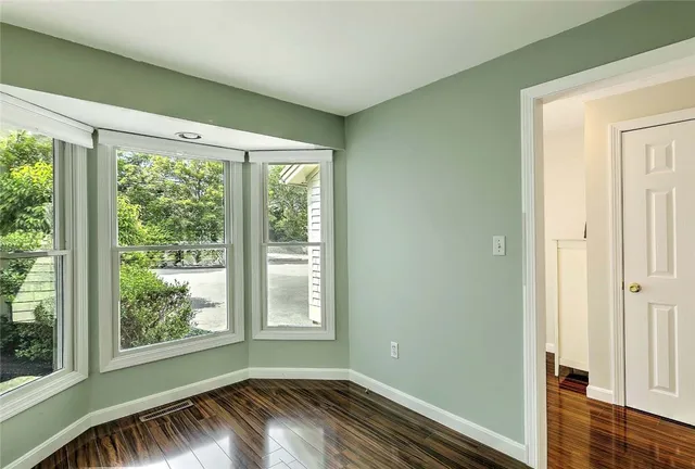 $479,000 | 12 Valley Lane, Unit 12, Portsmouth, RI 02871