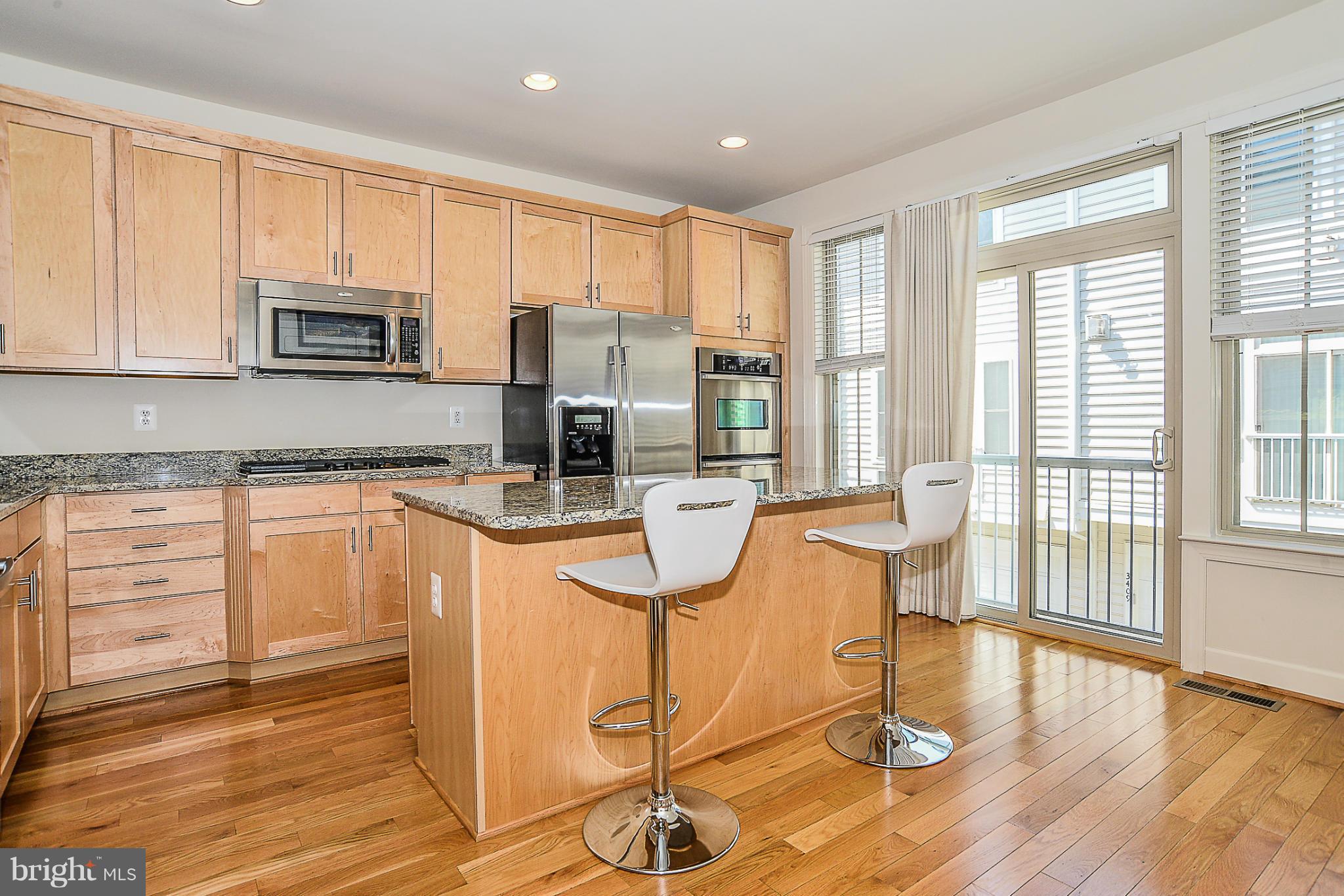 3347 Kemper Road Arlington, VA 22206 - Photo 5 of 28 Kitchen