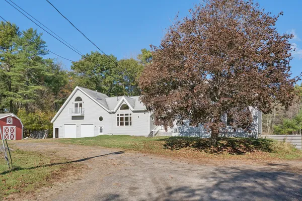 $649,999 | 17 Chestnut Drive, Topsham, ME 04086