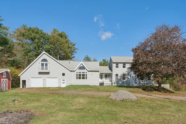 $649,999 | 17 Chestnut Drive, Topsham, ME 04086