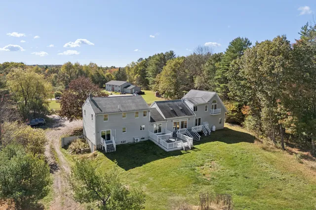 $649,999 | 17 Chestnut Drive, Topsham, ME 04086