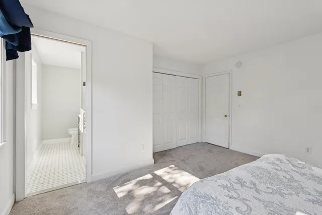 $649,999 | 17 Chestnut Drive, Topsham, ME 04086