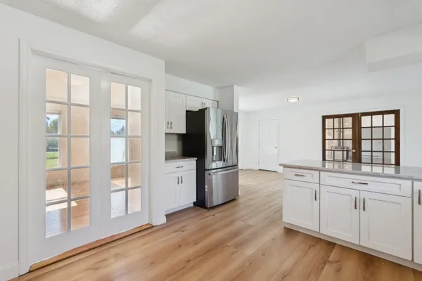 $649,999 | 17 Chestnut Drive, Topsham, ME 04086
