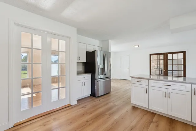 $649,999 | 17 Chestnut Drive, Topsham, ME 04086