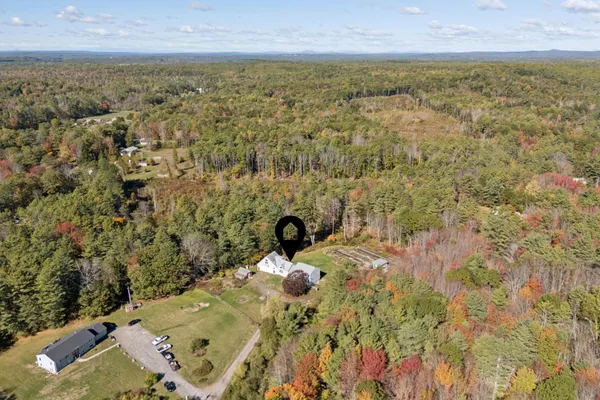 $649,999 | 17 Chestnut Drive, Topsham, ME 04086