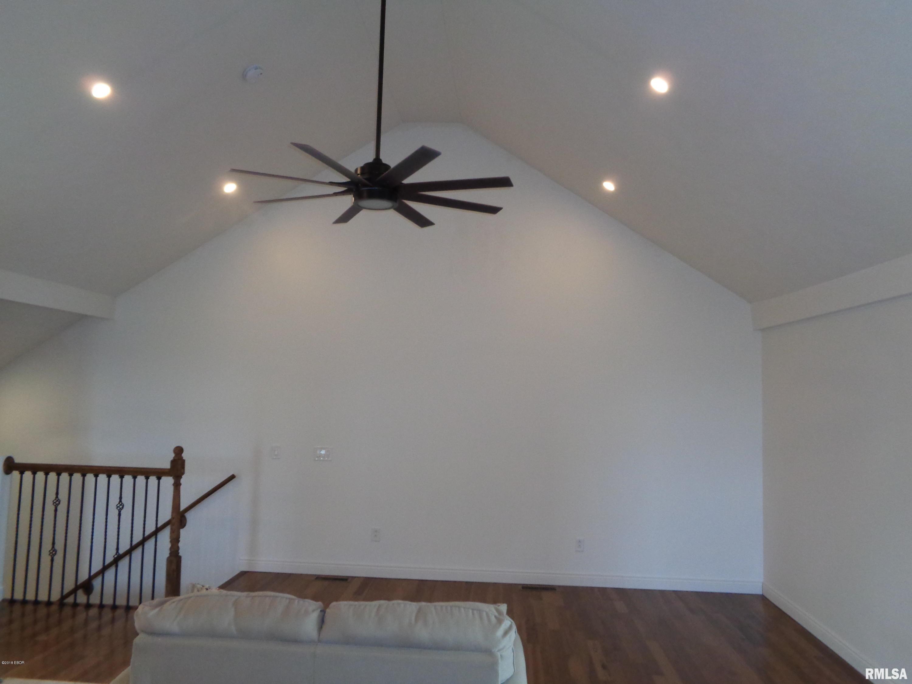 16955 Shed Church Road Marion, IL 62959 - Photo 8 of 22 Gallery Image 8