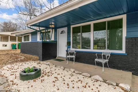 $135,000 | 9714 Lanier Drive, Moline Acres, MO 63136