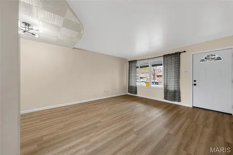 $135,000 | 9714 Lanier Drive, Moline Acres, MO 63136