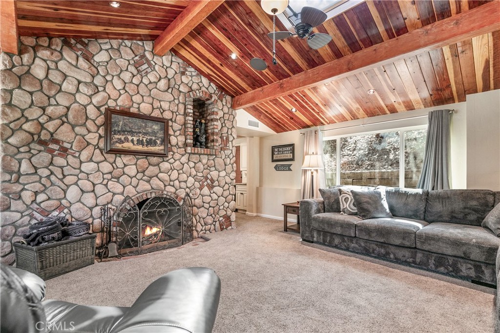 28916 North Shore Road Lake Arrowhead, CA 92352 - Photo 21 of 47