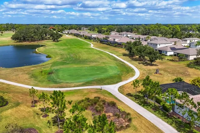 $595,000 | 7829 Birdie Bend Way, Sarasota, FL 34241