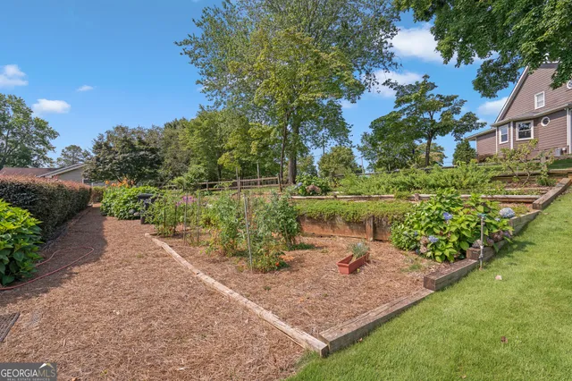 $650,000 | 536 North Lakeshore Drive, Carrollton, GA 30117