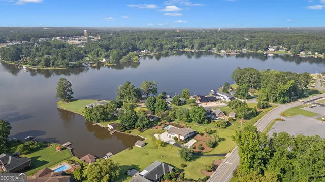 $650,000 | 536 North Lakeshore Drive, Carrollton, GA 30117
