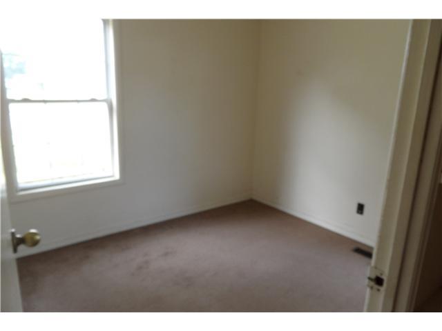 210 Schoolhouse Road Franklin, IN 46131 - Photo 3 of 7 Gallery Image 3