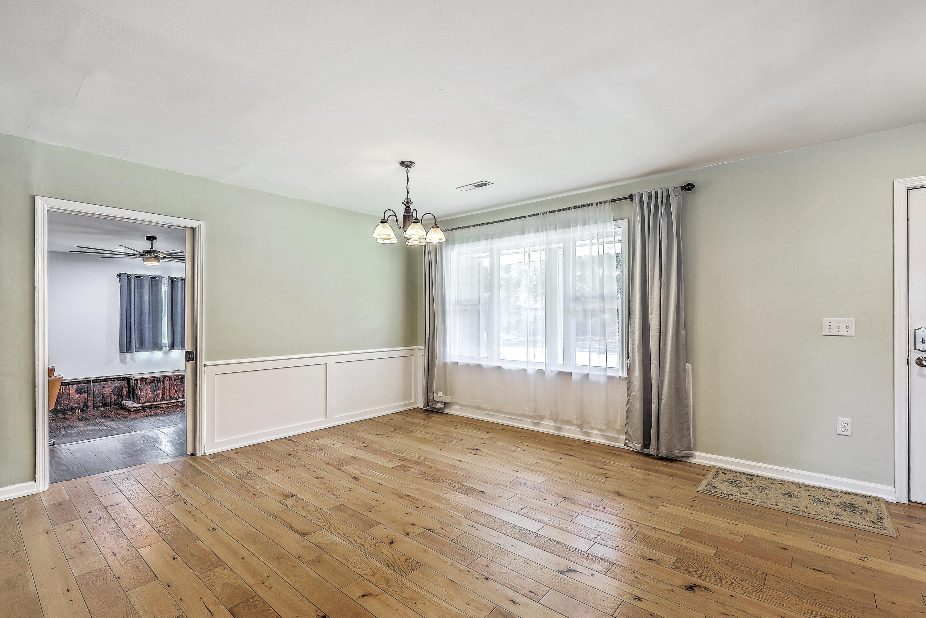 1288 Old Colony Road Mount Pleasant, SC 29464 - Photo 13 of 41 Dining & Foyer