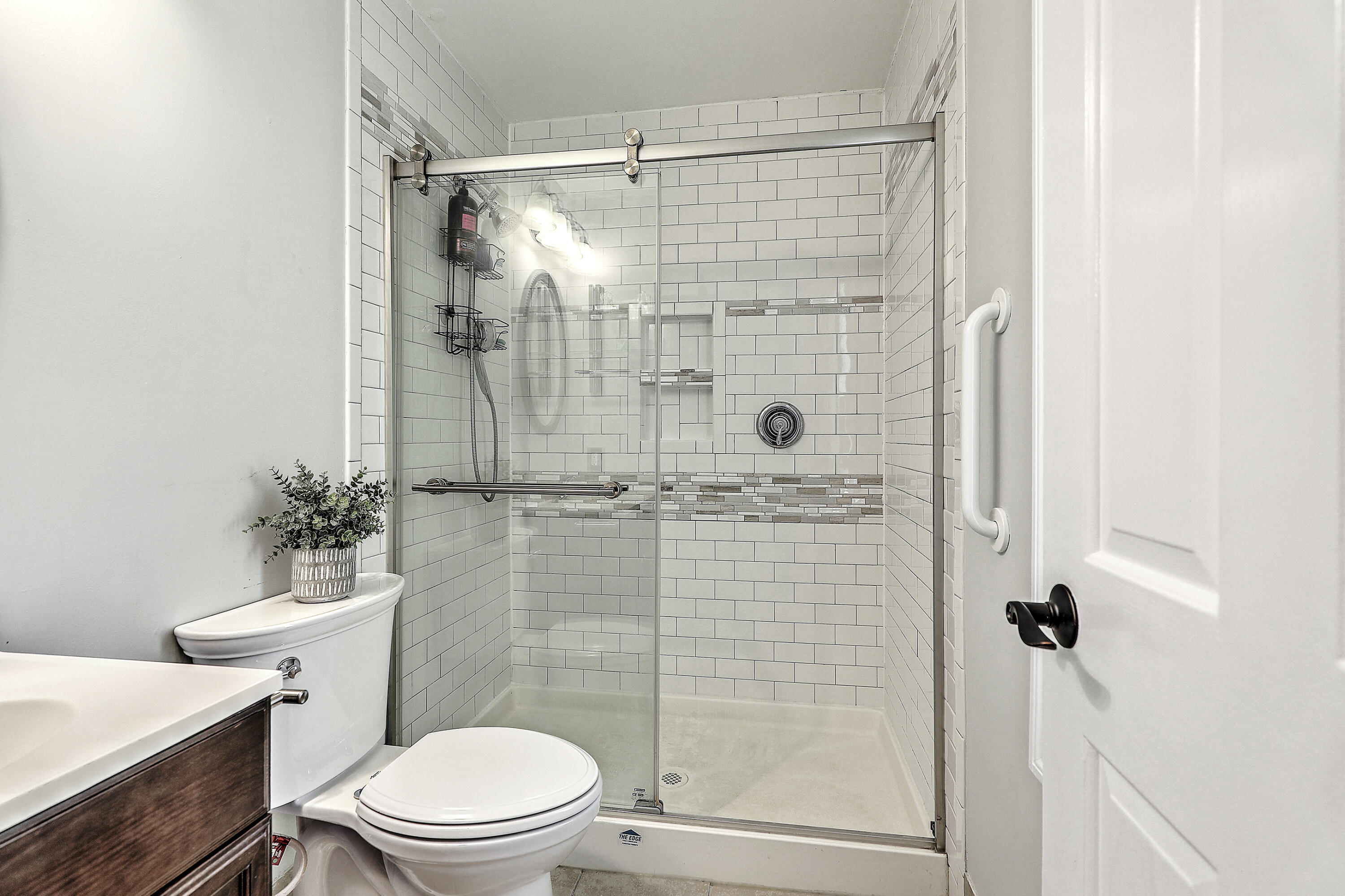 1288 Old Colony Road Mount Pleasant, SC 29464 - Photo 17 of 41 Primary Bath